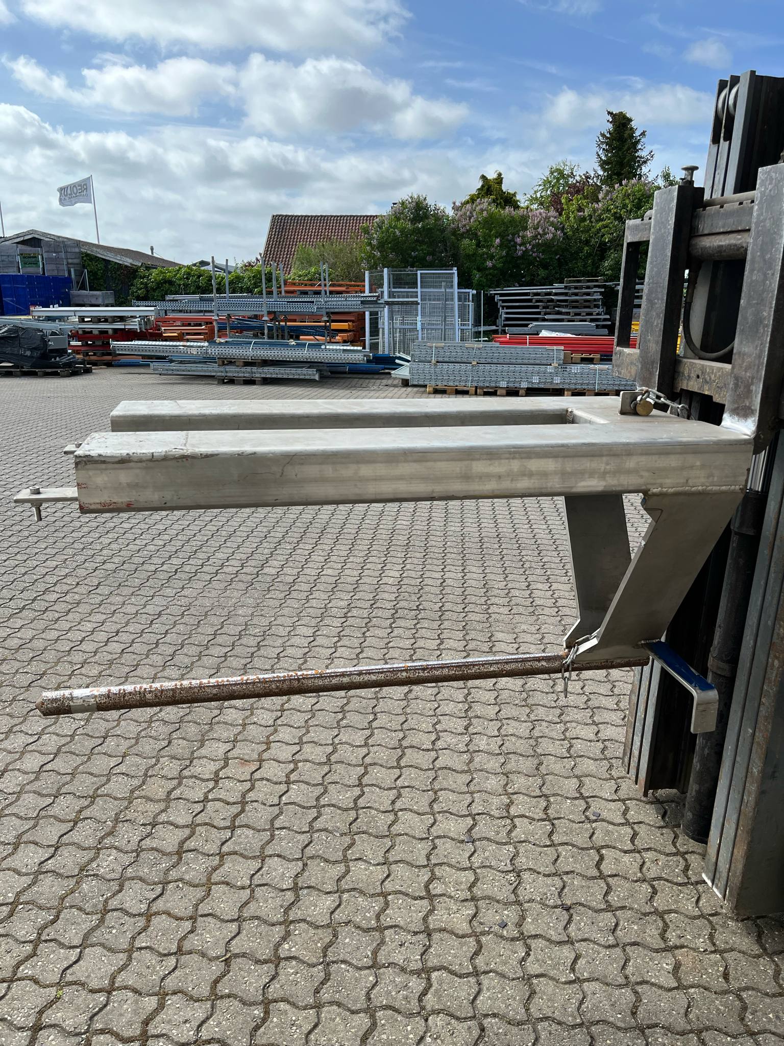 Tæppespyd til truck BRUGT